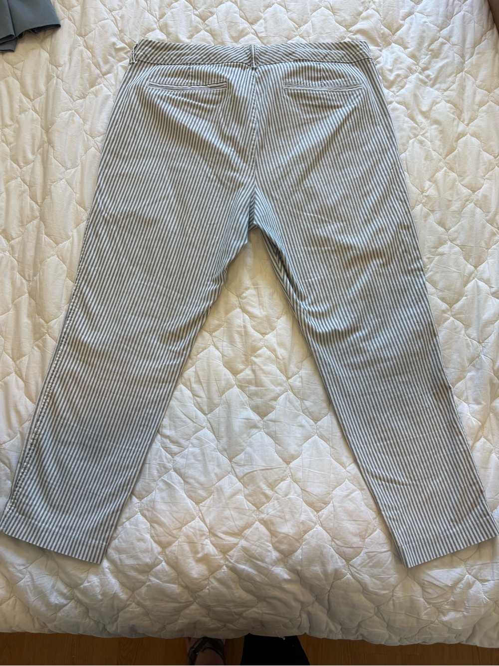 Old Navy striped ankle pants – blue & white 7/8 - Picture 2 of 5
